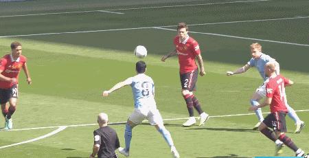 足坛欧冠夺冠庆祝时刻,皇马迎来姆巴佩再掀豪门风暴