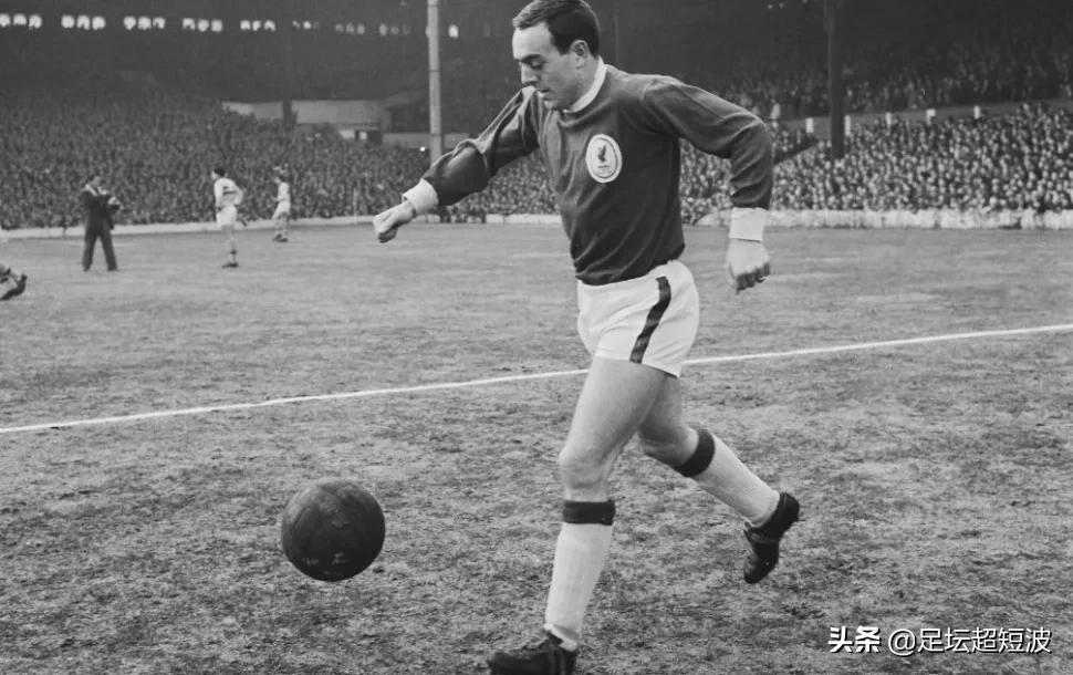 利物浦球迷评价队史球星,英媒评利物浦逆转巴萨