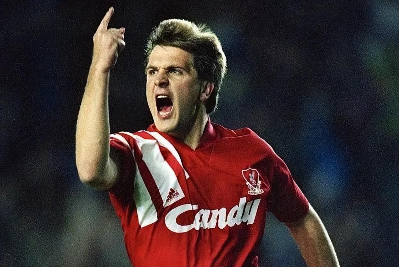 利物浦球迷评价队史球星,英媒评利物浦逆转巴萨