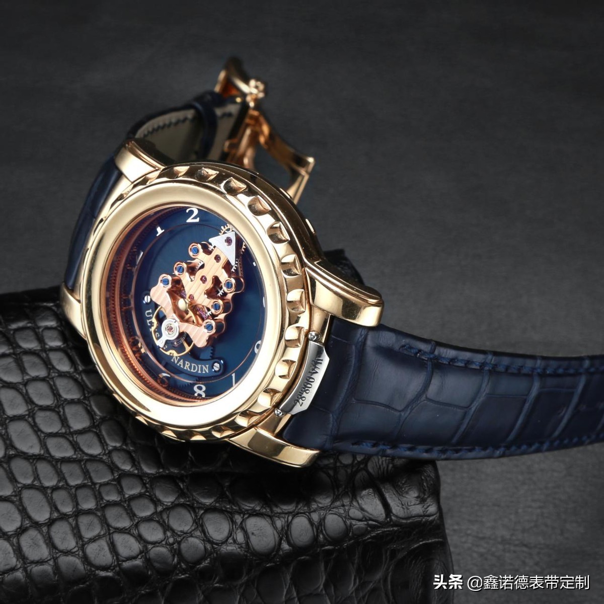 手表牛皮表带与鳄鱼表带哪个好,运动腕表手工鳄鱼皮表带