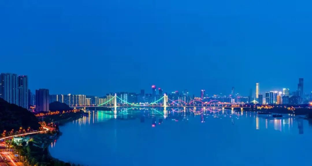 长沙一线江景有哪些楼盘,长沙一线江景大平层