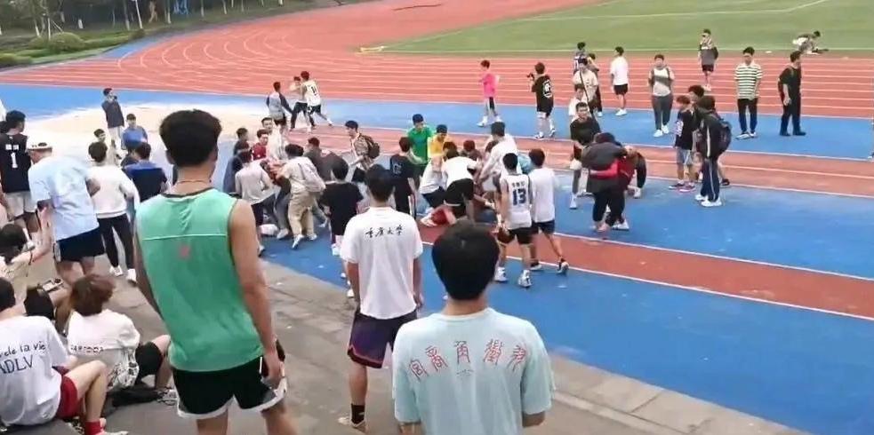 湖北大学冲突事件后续打人者,浙江高校足球打架冲突