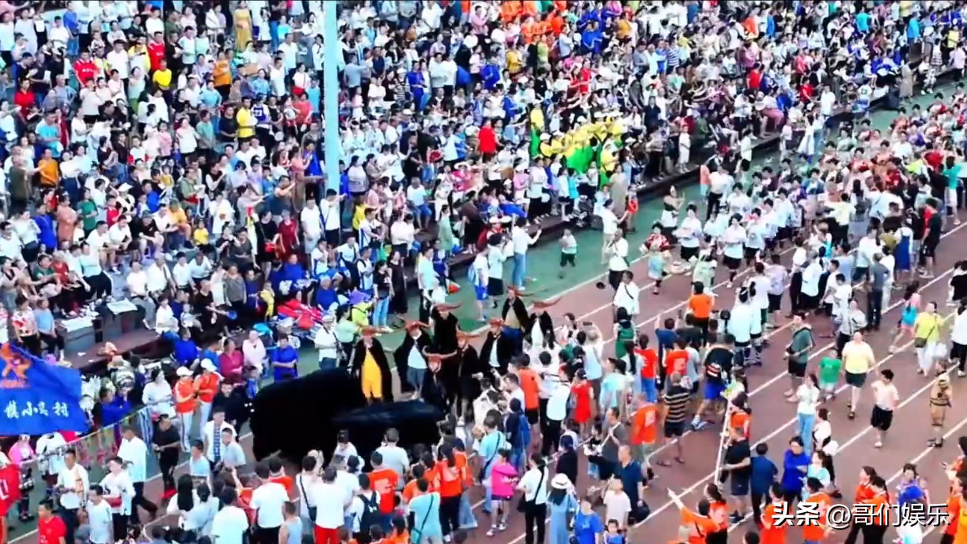 欧文被中国球迷感动,欧文祝福村超