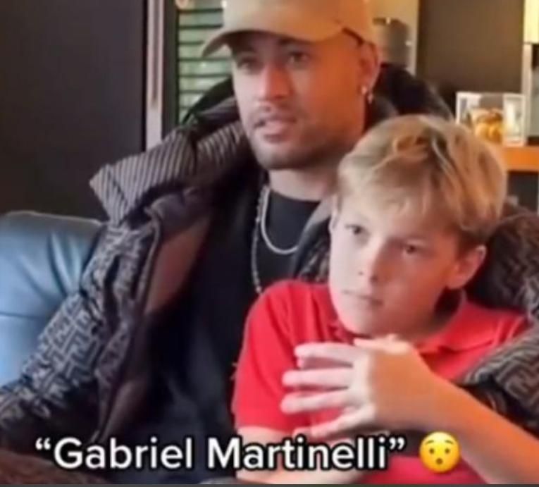 内马尔为国家队出战有多激动,全民冠军足球内马尔