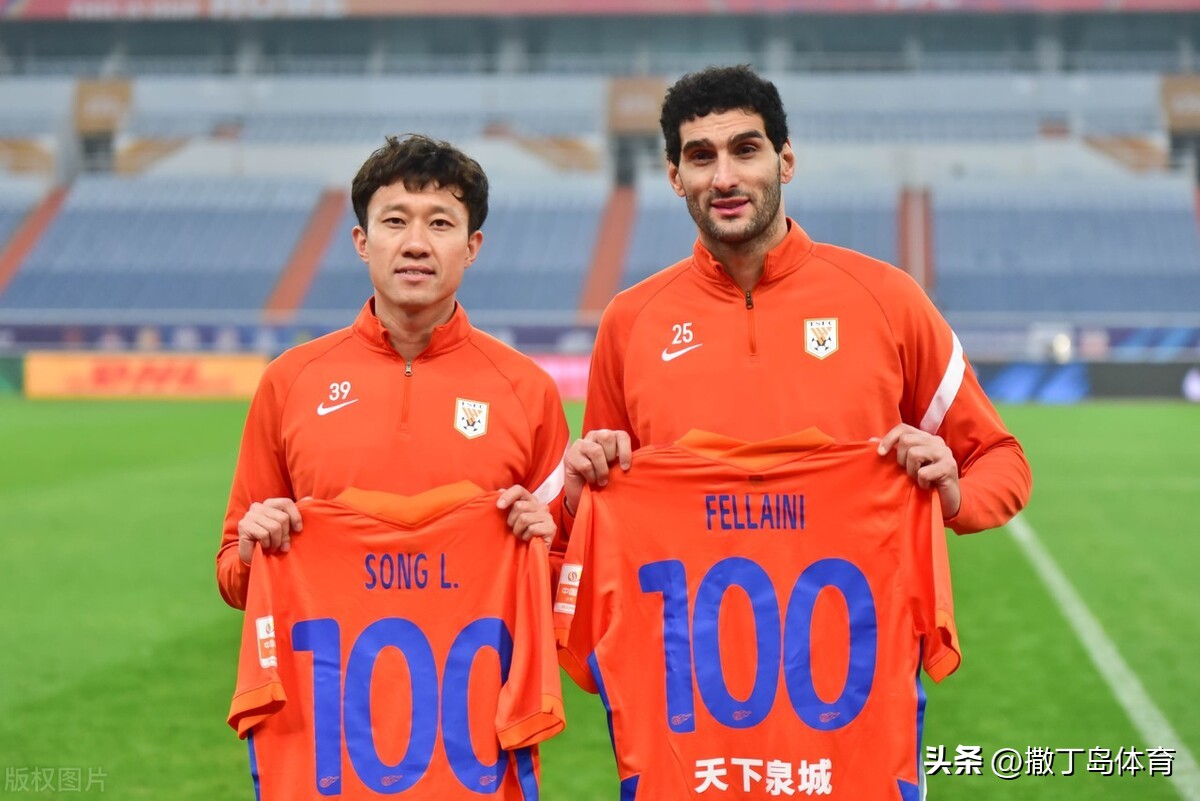 吴金贵祝福巴索戈,吴金贵向获胜的泰山队表示祝贺