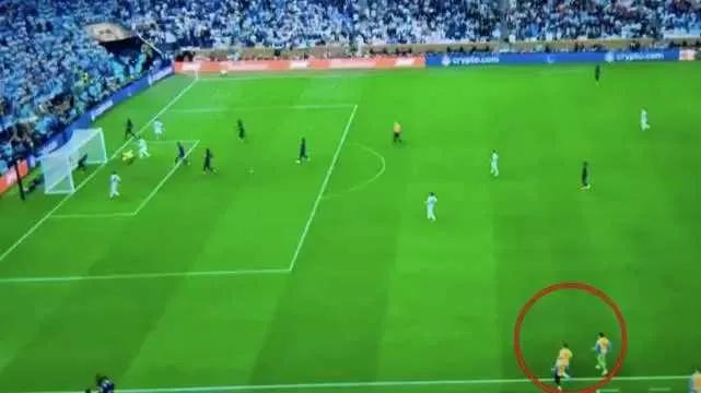 法国媒体说阿根廷第三球,阿根廷决赛对法国队两球