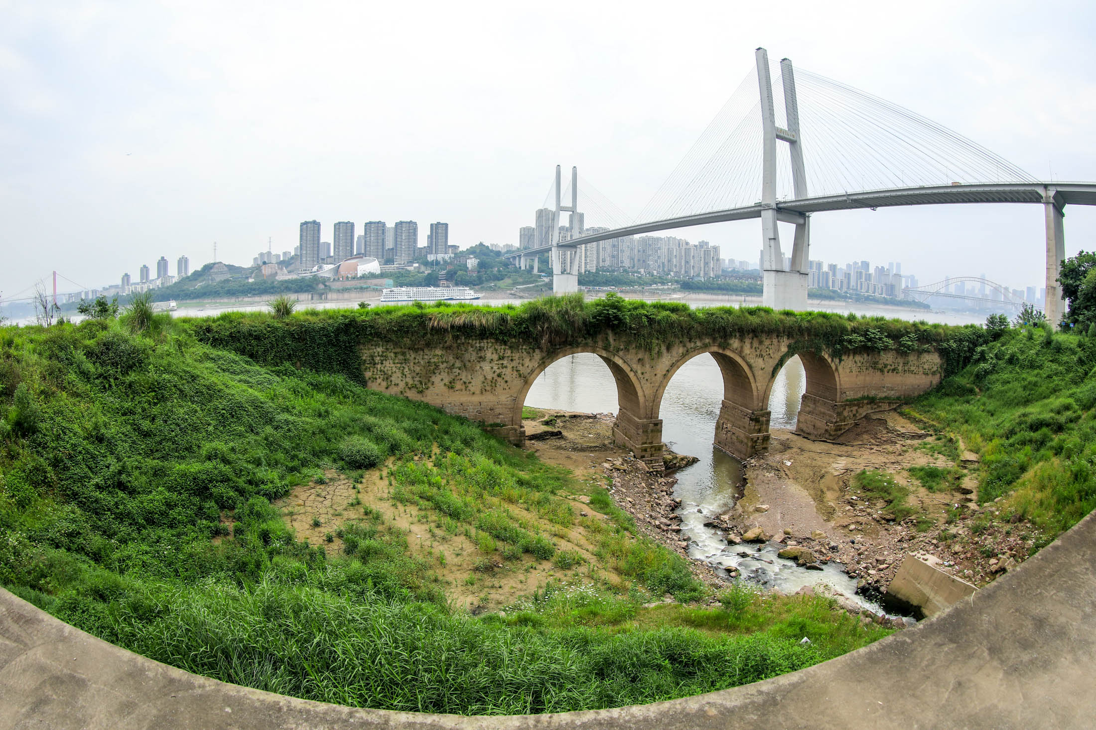 重庆茅溪百年偃月桥,重庆长江大桥两岸风光