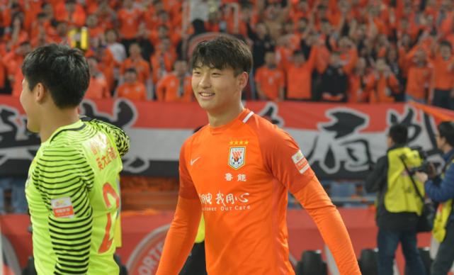 男足降薪被拒绝参赛,男足降薪了吗