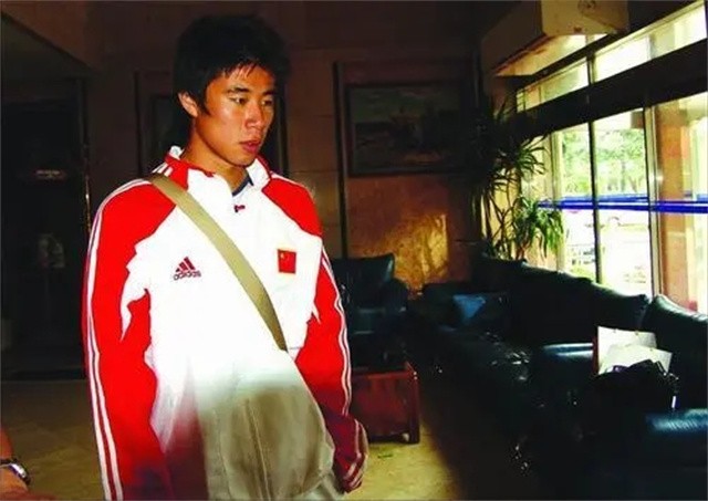 董方卓成名之路,董方卓整容节目