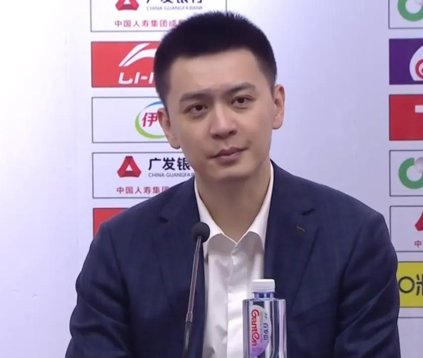 辽篮主教练杨鸣,辽篮杨明
