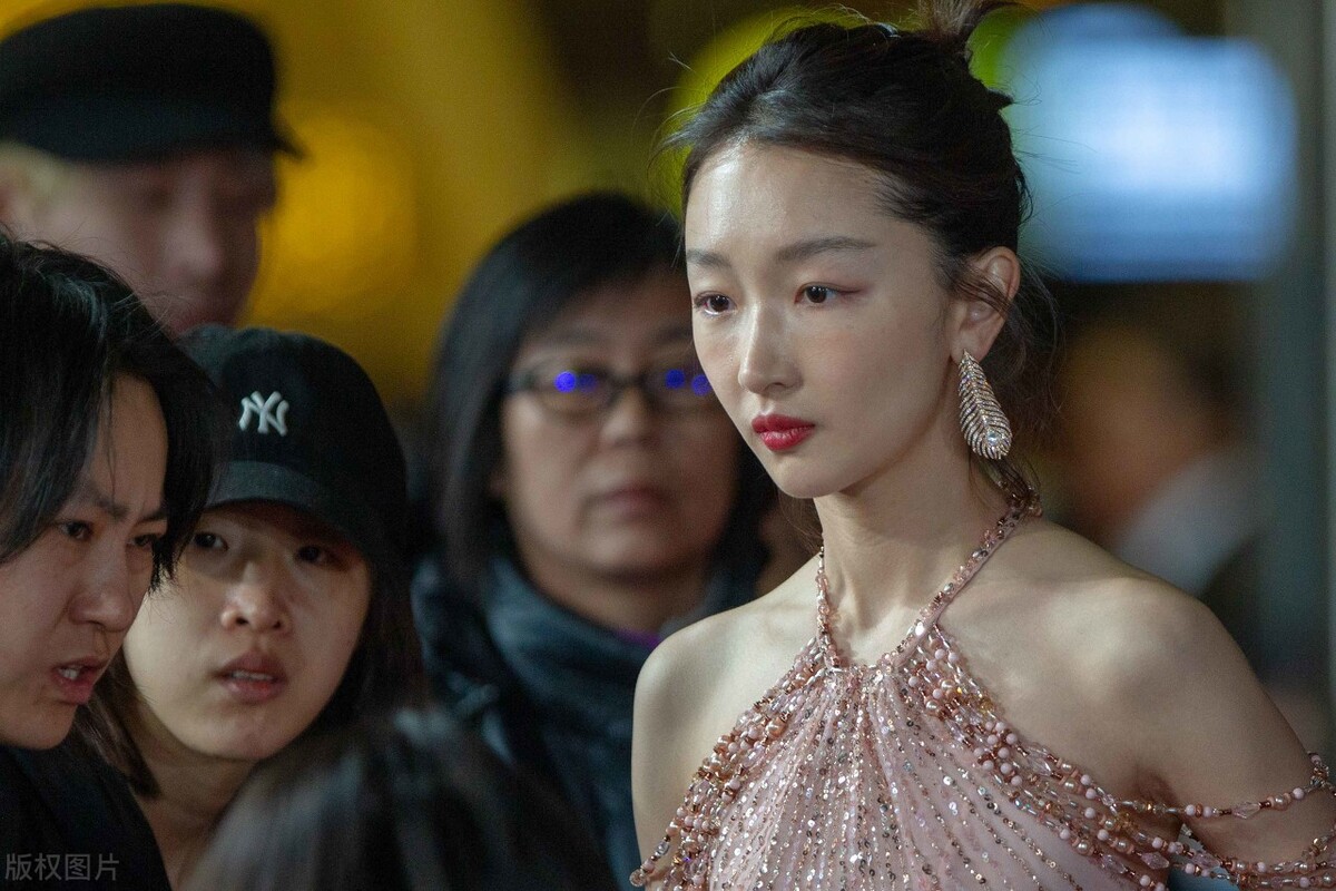 马尔卡宁缺阵爵士负雷霆遭3连败,马尔卡宁33分爵士战胜雷霆