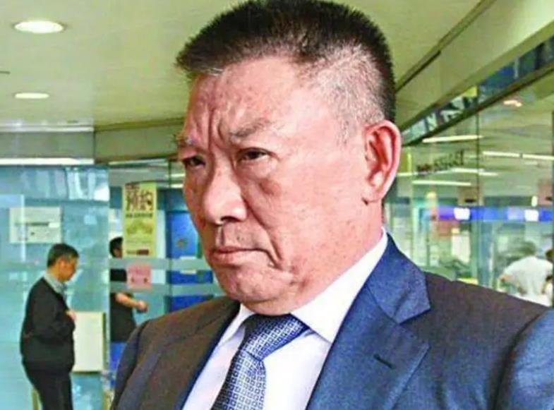 澳门黑帮老大崩牙驹出狱的场面,澳门黑帮崩牙驹现在情况