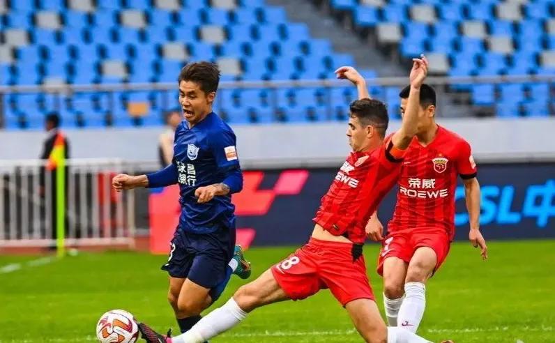 2024中超联赛第15轮青岛海牛对战,泰山2:1战胜三镇