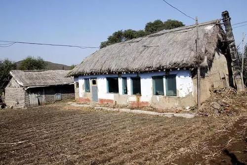 许家印登顶中国首富咋创业的,恒大许家印发家史