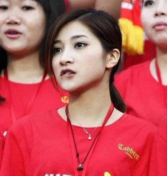 武磊一人之力为中超赢得尊严,中超11轮武磊的摸头杀