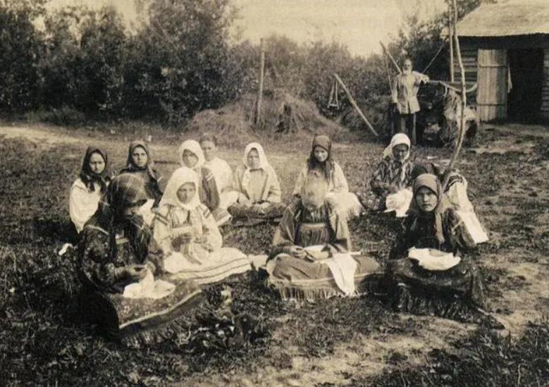 今有“自由俄罗斯”，古有“十二月*党**人”