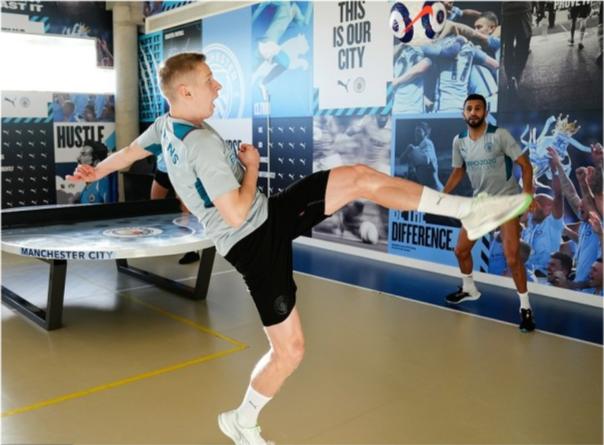 曼城训练任意球视频,曼城斯特林津琴科