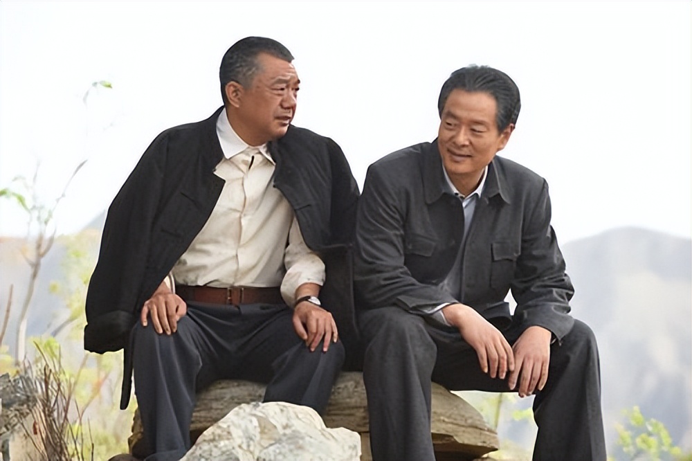 丁勇岱董勇宗利群,丁勇岱和董勇宗利群