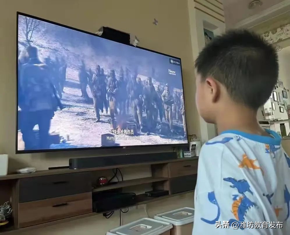 新闻周播报完整版,潍坊校园新闻播报