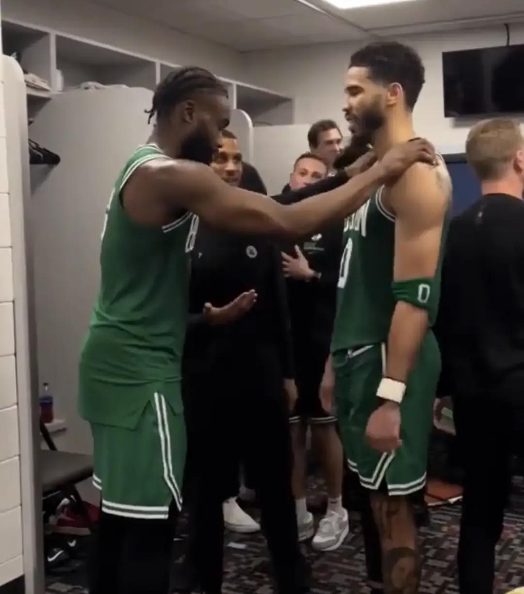 2022赛季凯尔特人最终阵容名单,2022-2023赛季季后赛热火vs凯尔特人