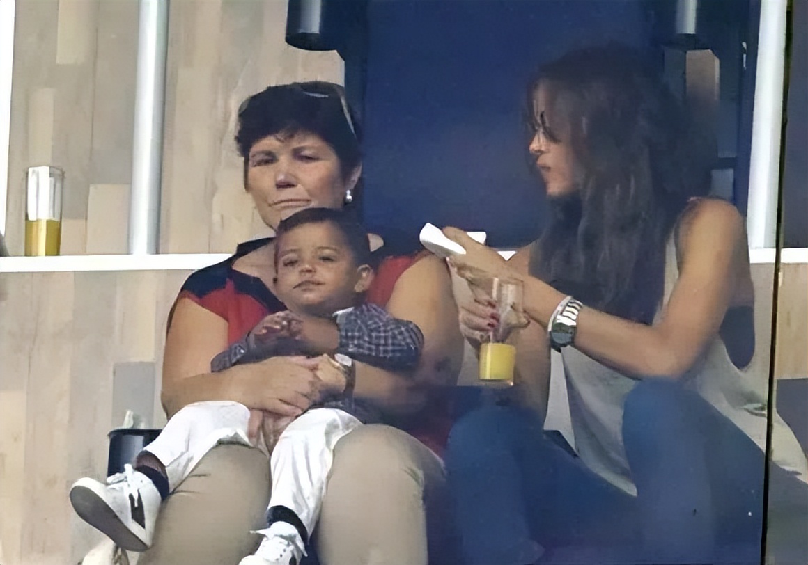 c罗的五个孩子,c罗的5个孩子