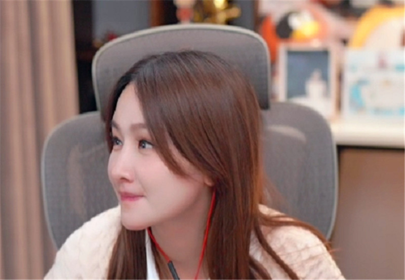 miss眼睛暴露年龄,miss上镜视频