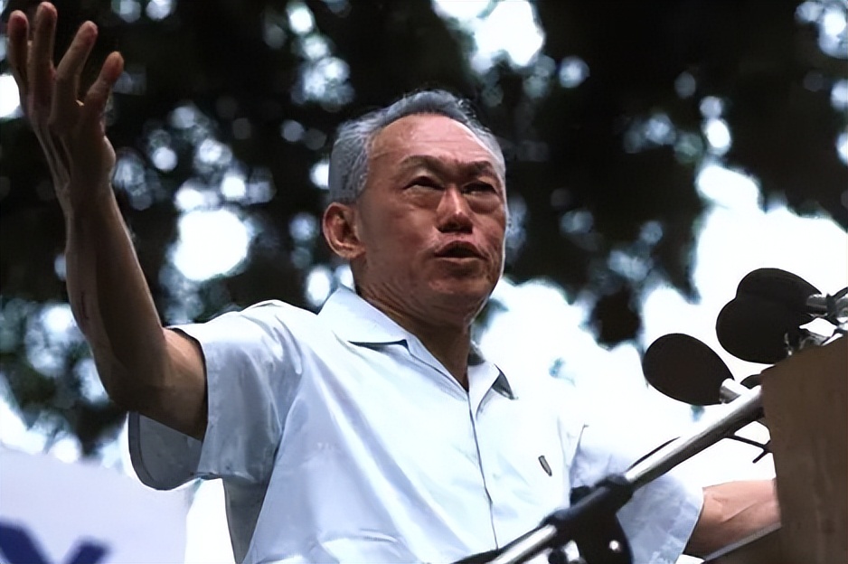 左右摇摆向左向右,新加坡左右摇摆