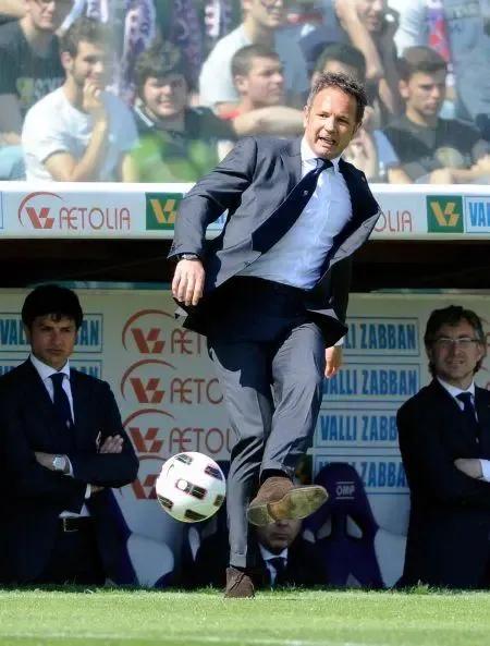 米哈伊洛维奇任意球帽子戏法集锦,米哈伊洛维奇任意球帽子戏法时间