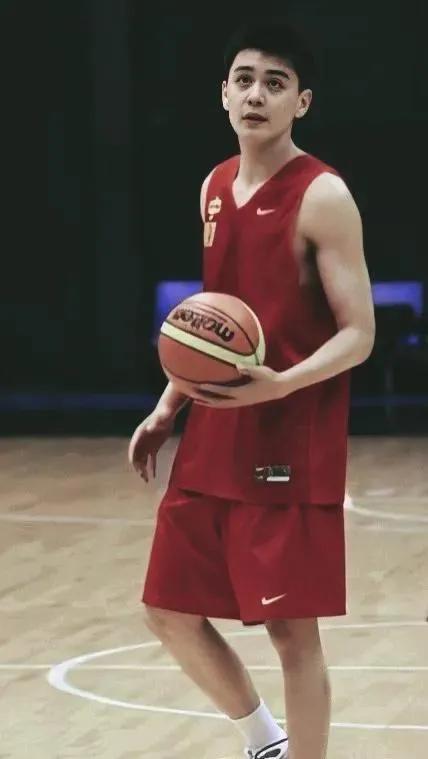 辽篮主教练杨鸣,辽篮杨明