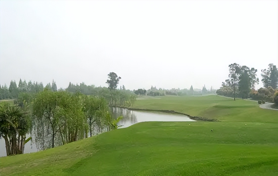 一个让你忘却烦恼的世外桃源,这里是顶级野球场