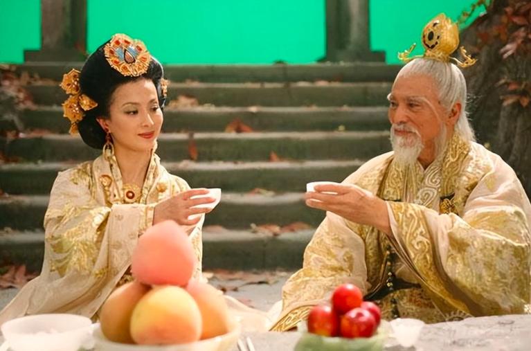 刘亦菲母亲刘晓莉：64岁两婚两离，如今是单身贵族，比女儿美多了