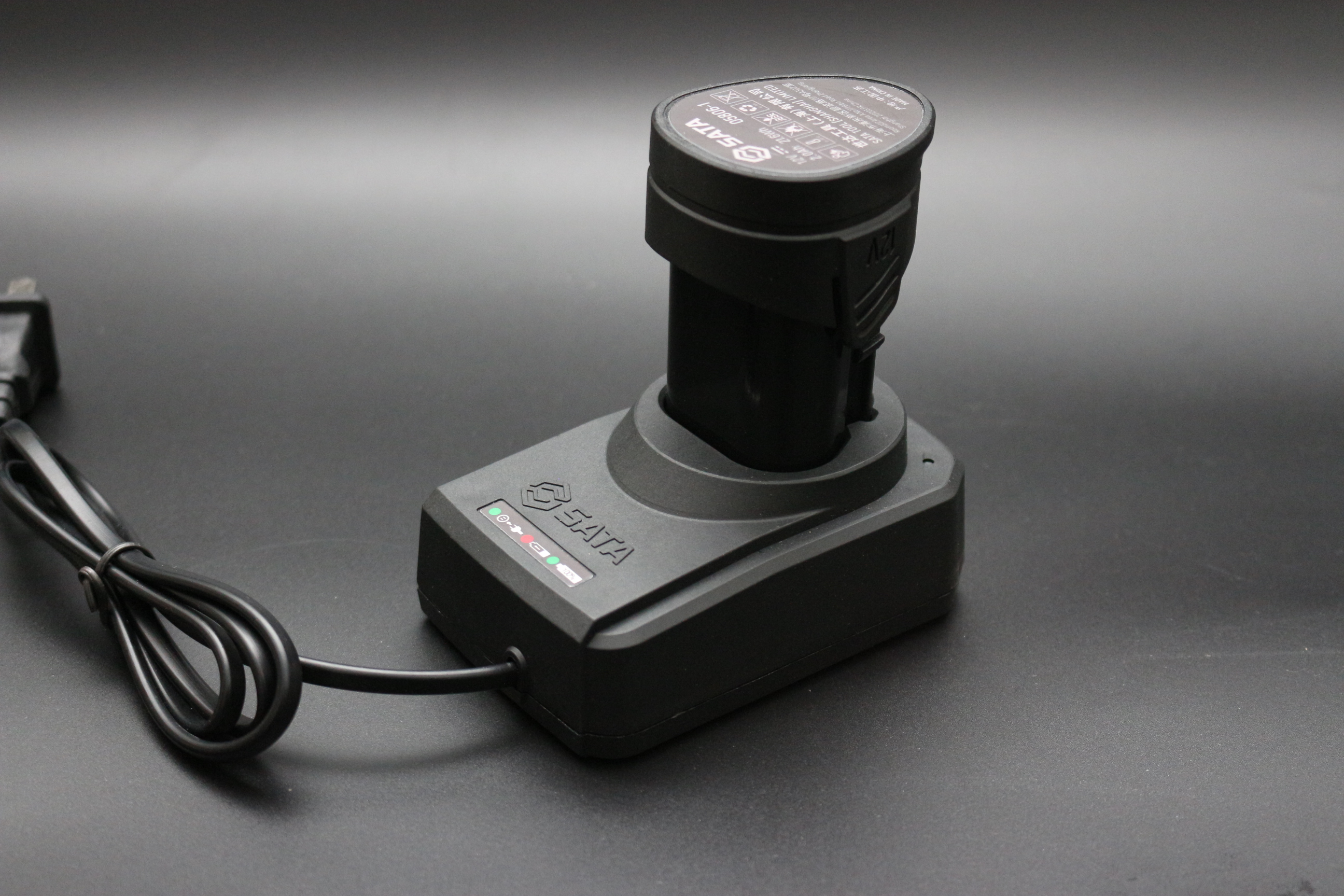 不是手工男家里是否需要备一把电钻？世达SATA电钻05806使用有感