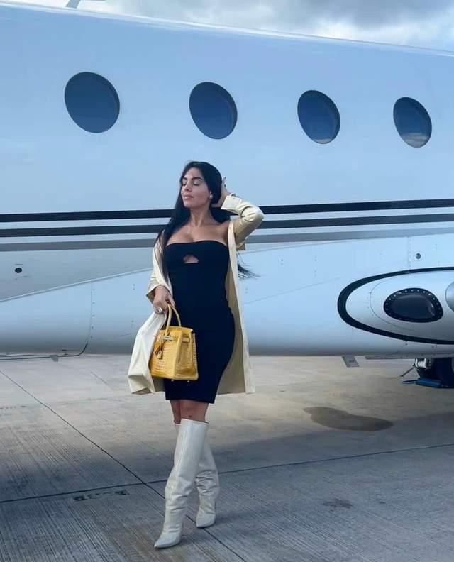 c罗和乔妹秀恩爱视频,腻乎