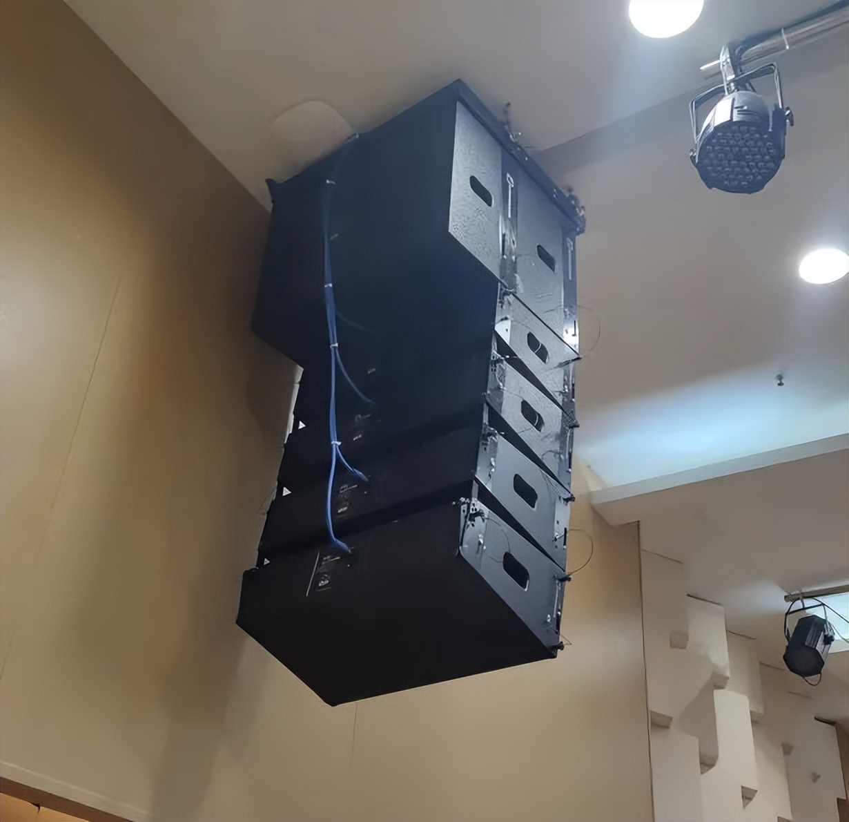 重庆荣昌高新实验小学,荣昌高新区实验小学体育馆