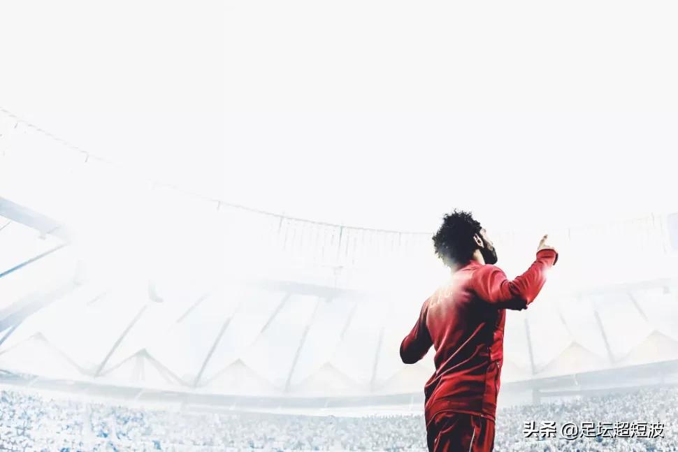 利物浦球迷评价队史球星,英媒评利物浦逆转巴萨