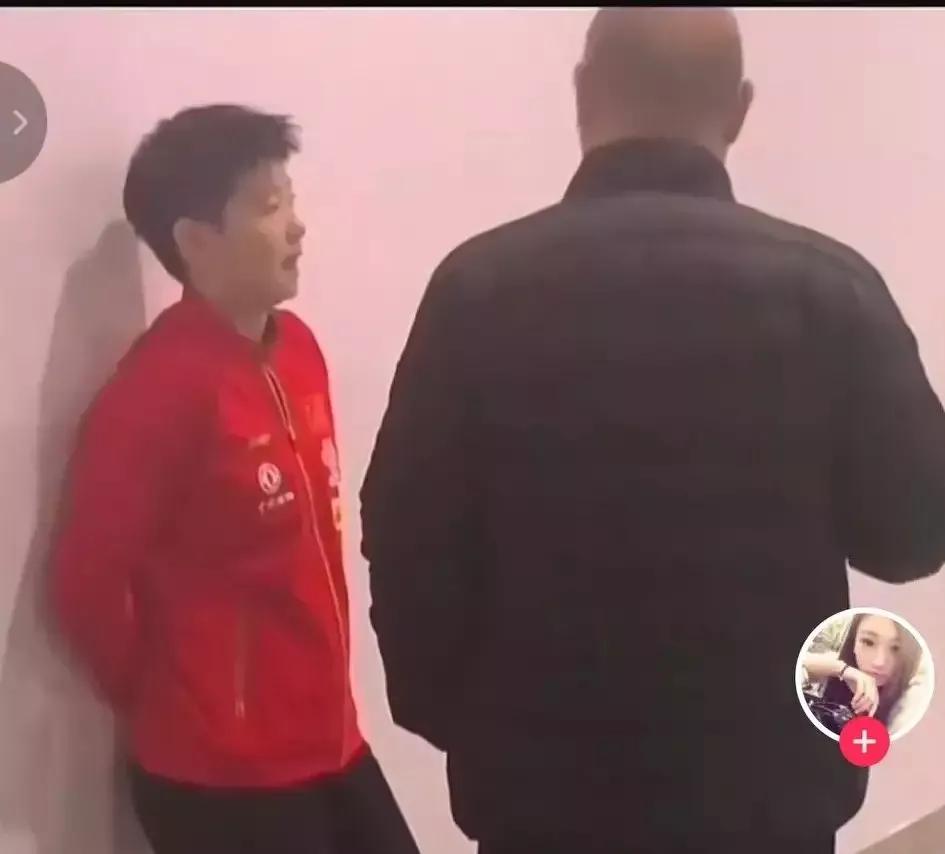 张怡宁孙颖莎的主管教练叫什么,孙颖莎主管教练最新消息采访视频