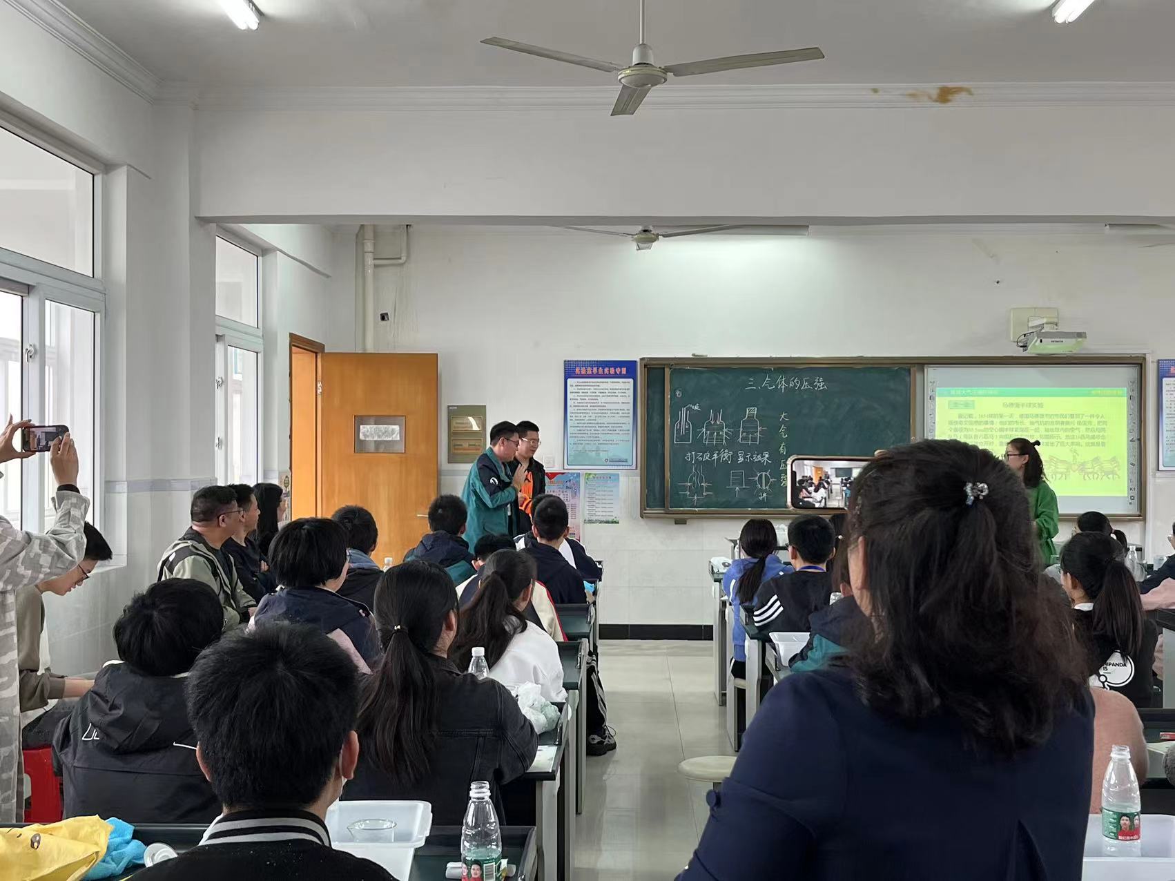 鐗㈣鍒濆績娼滃績鏁欎功鑲蹭汉,鐗㈣鑲蹭汉鍒濆績