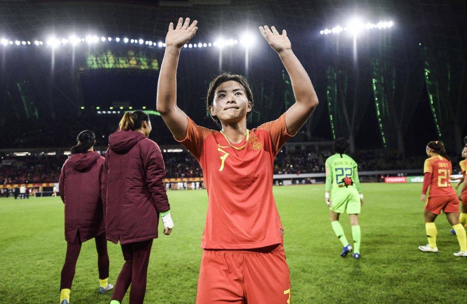 王霜踢球了吗,王霜踢男足