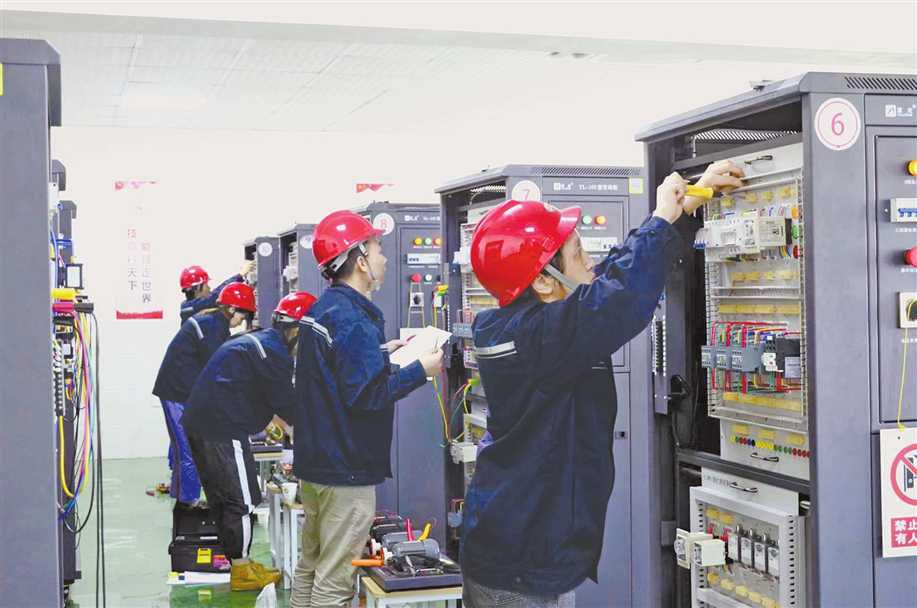 三峡水利电力学校:“五诚”*党**建育匠心助力经济社会谱新篇