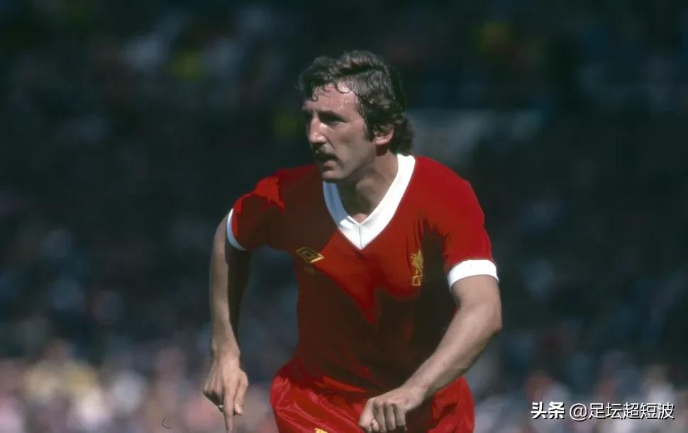 利物浦球迷评价队史球星,英媒评利物浦逆转巴萨