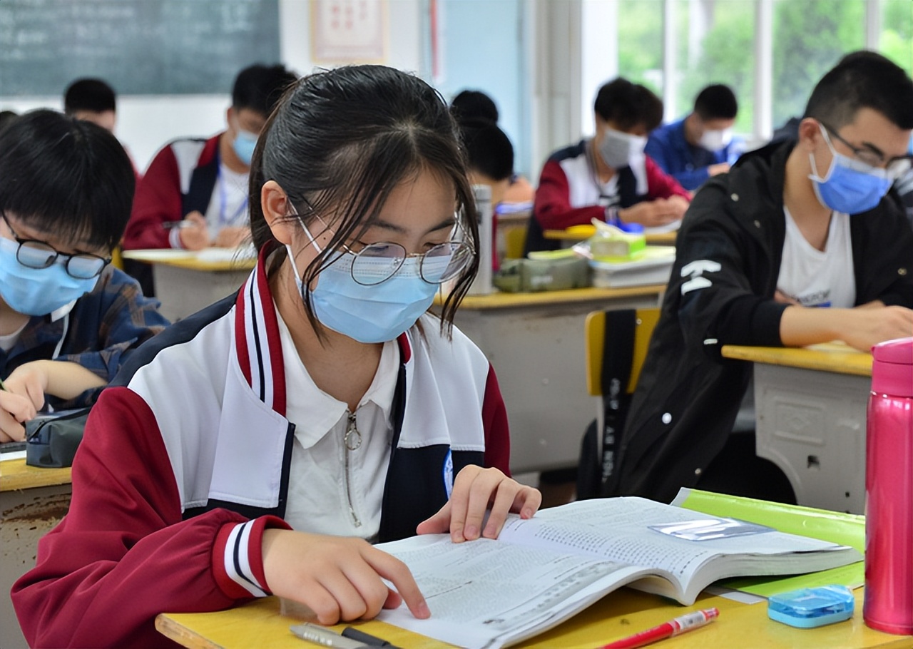 2022高考录取分数线能比往年低吗,2022年各省高考分数线多少