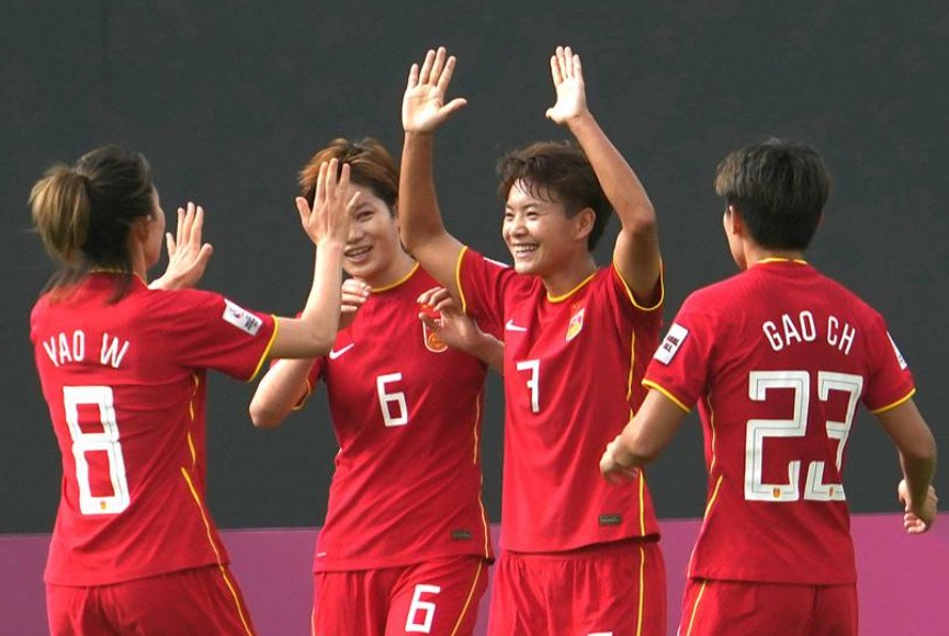 王霜踢球了吗,王霜踢男足