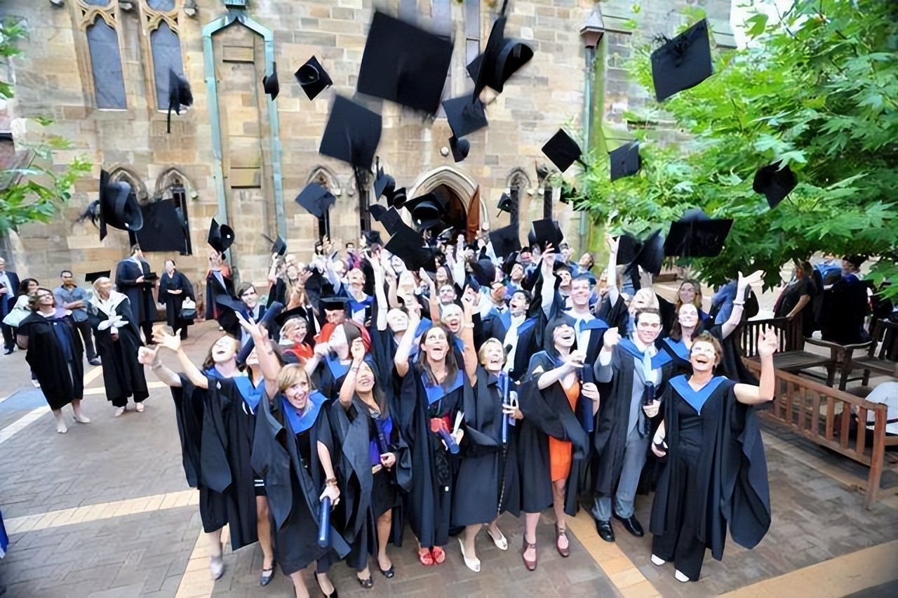 日元创纪录贬值到日本买房,日元贬值日本房价涨了吗