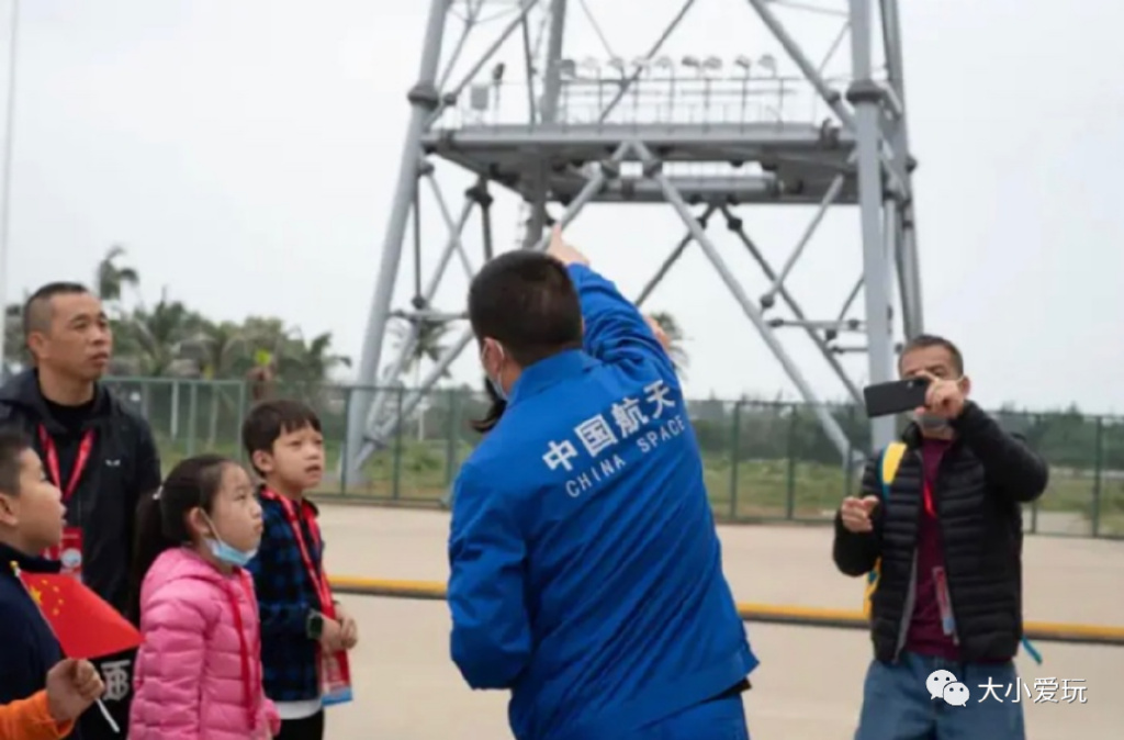 盘点从北到南带娃欢度的小众地！海边、沙漠、喂熊猫、看火箭…