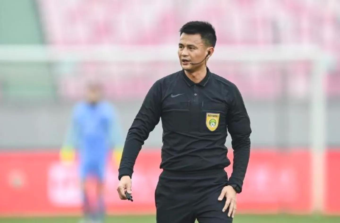 中超裁判买买提江艾合麦提,中超足球裁判买买提江是哪个族的