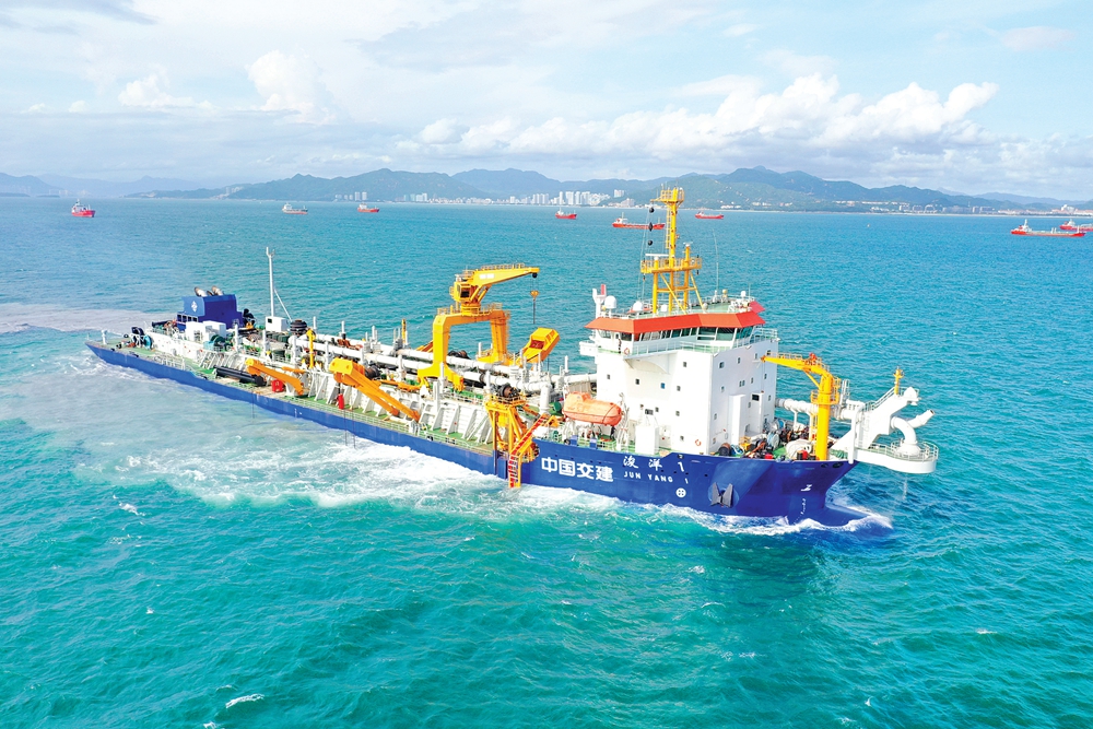 巨无霸出场,巨无霸出江试航