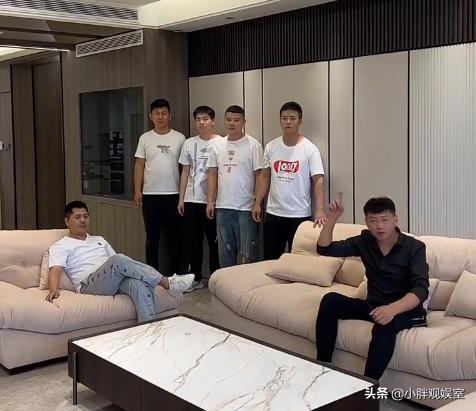 一个网红成功干翻万人就业,东北的7位网红