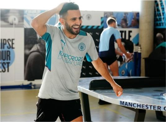 曼城训练任意球视频,曼城斯特林津琴科