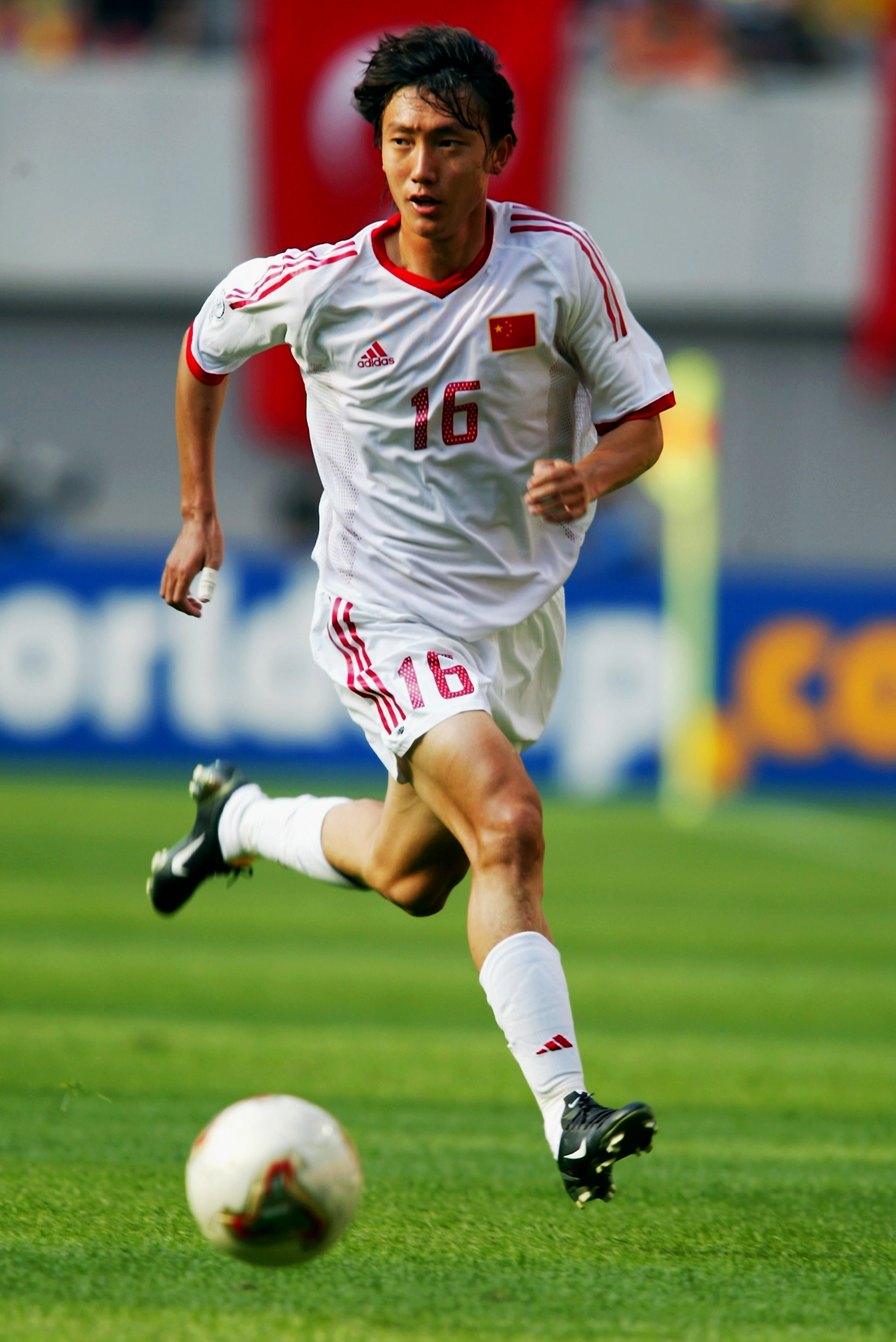 前国足教练高洪波现状如何,男足曲波有多厉害