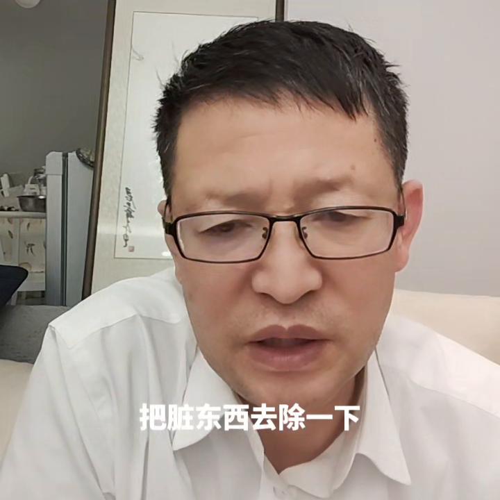 人民日报点评大连足球,足球日报最新消息